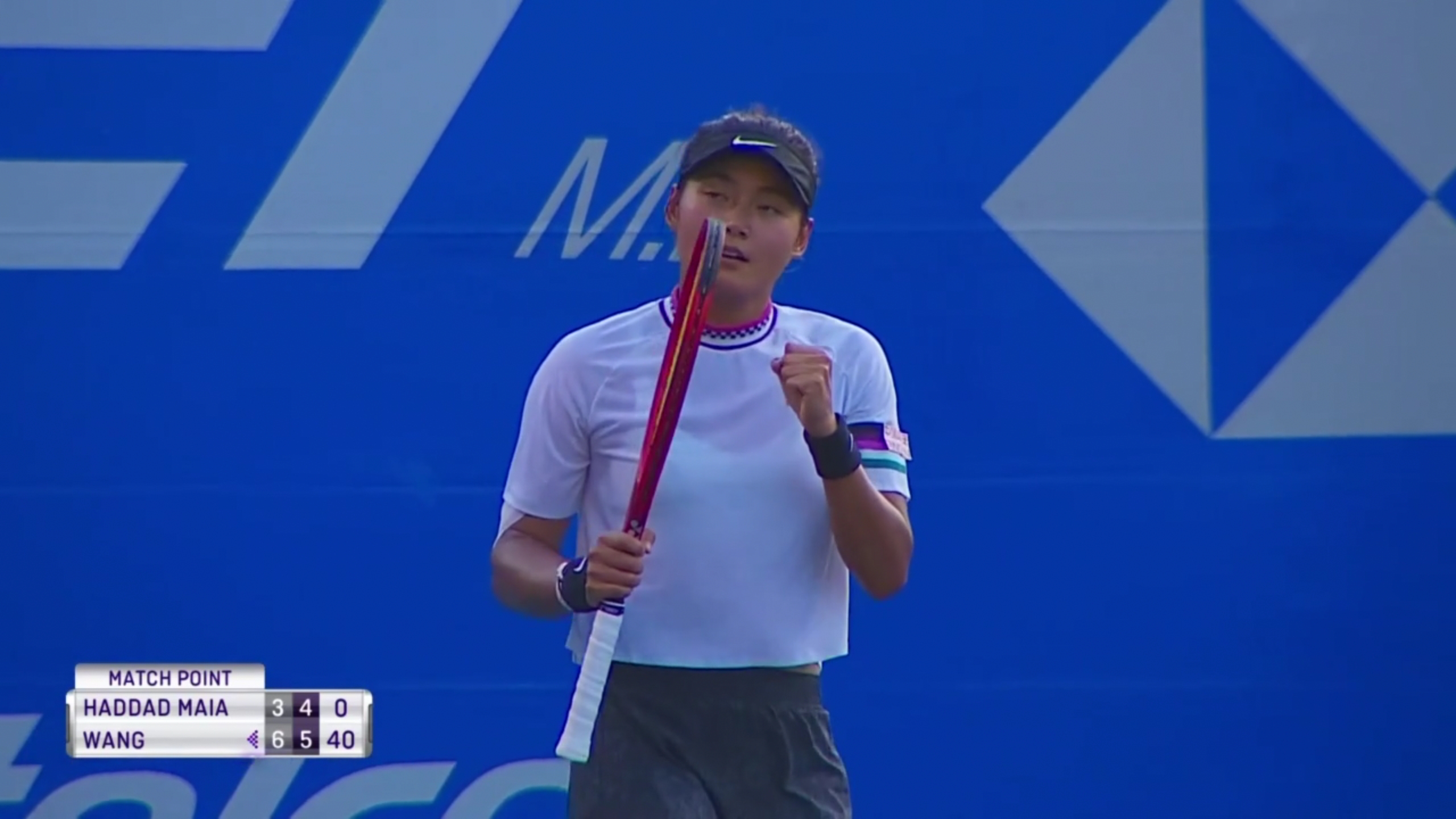 捷克女足在比赛中表现出色，成功晋级四强