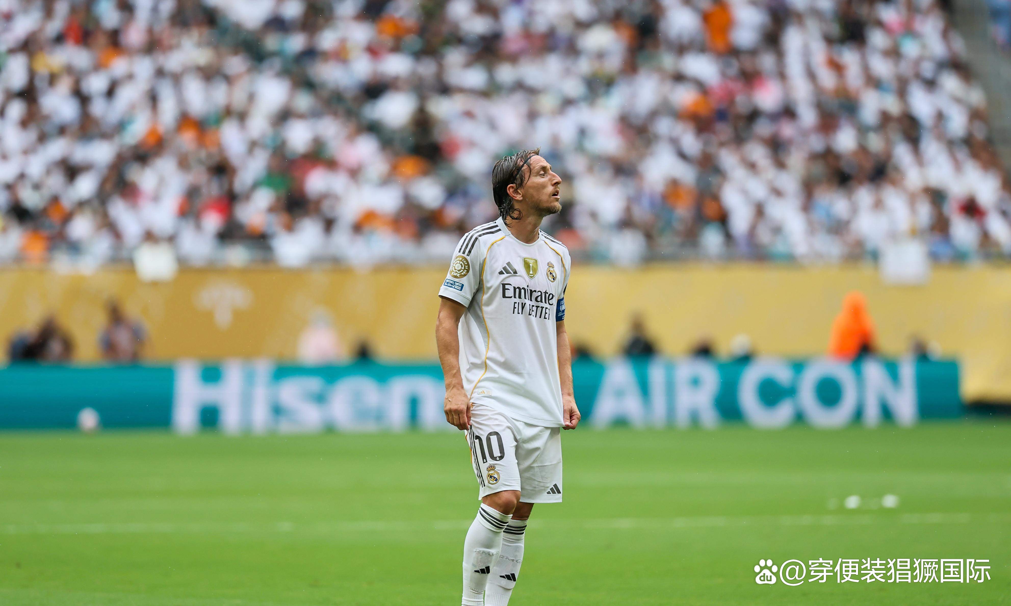 包含皇家马德里主场大胜尤文图斯，提前锁定小组出线资格的词条