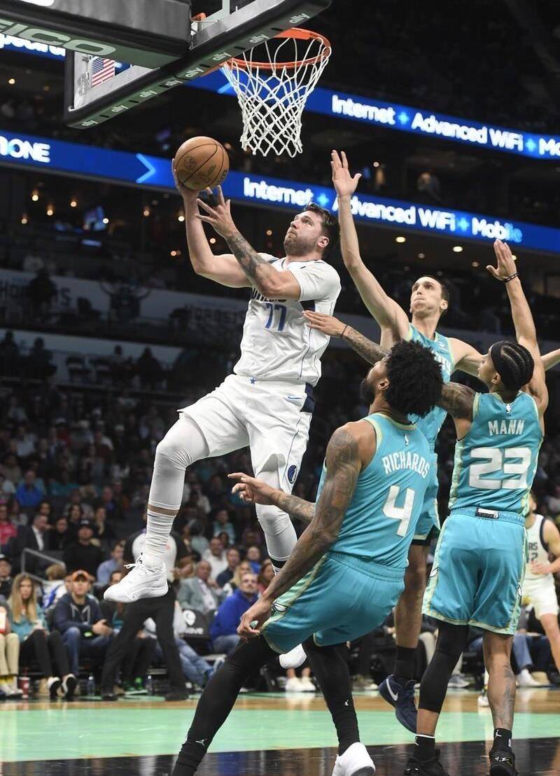 小牛胜太阳,东契奇24分砍下全队最高的简单介绍 小牛胜太阳,东契奇24分砍下全队最高的简单介绍