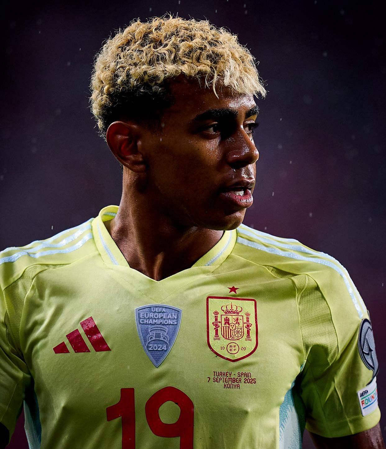 包含亚洲赛事名将将缺席：伤病困扰令球队备战略受影响的词条