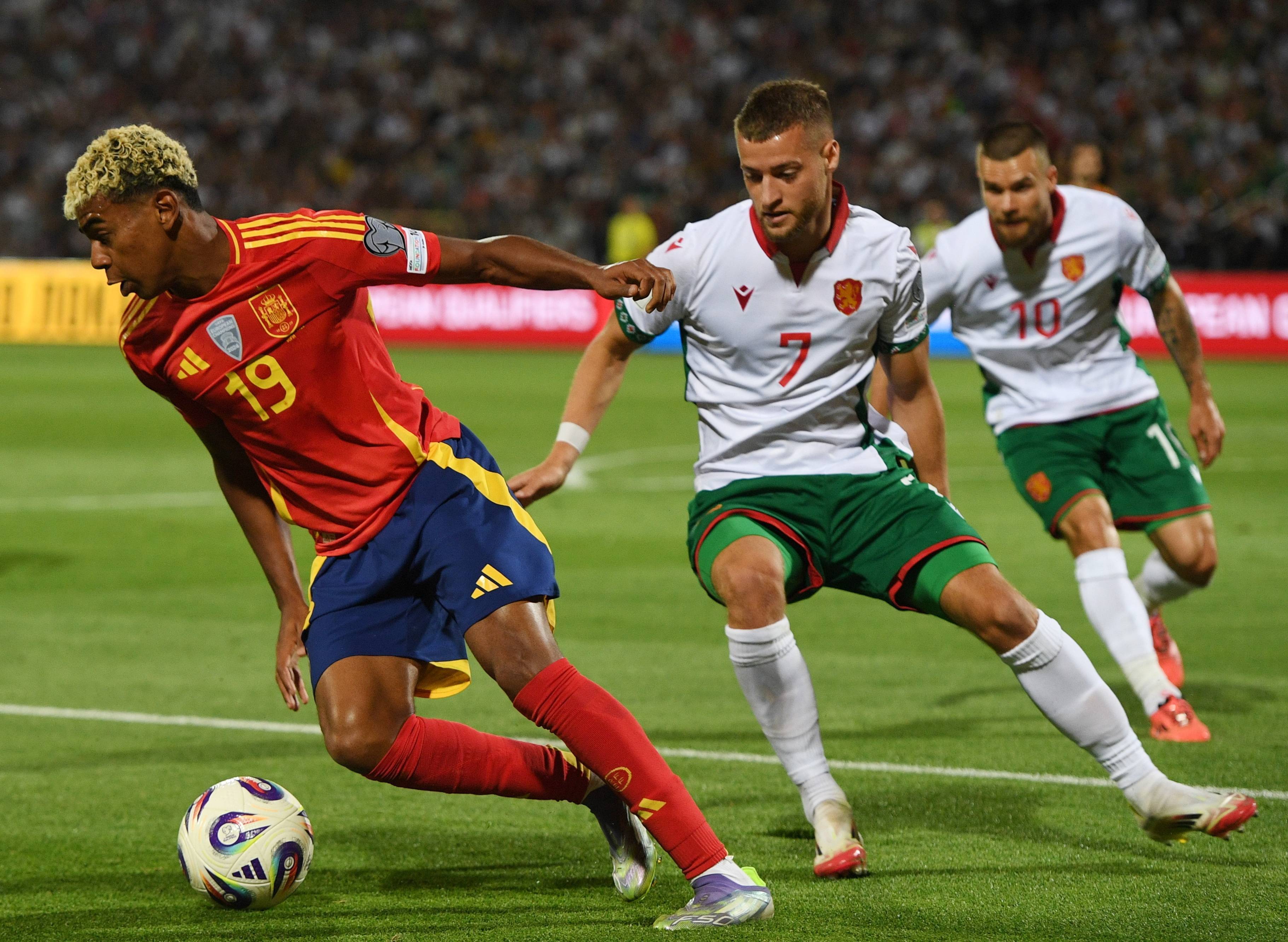 爱游戏官网-保加利亚队备战欧预赛，全力冲刺的简单介绍